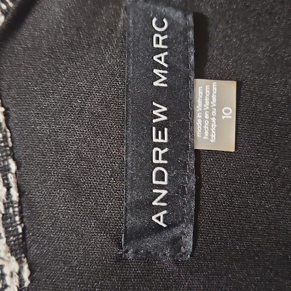 NWT Andrew Marc black and white printed midi dress, fitted and flared cut - Picture 8 of 8